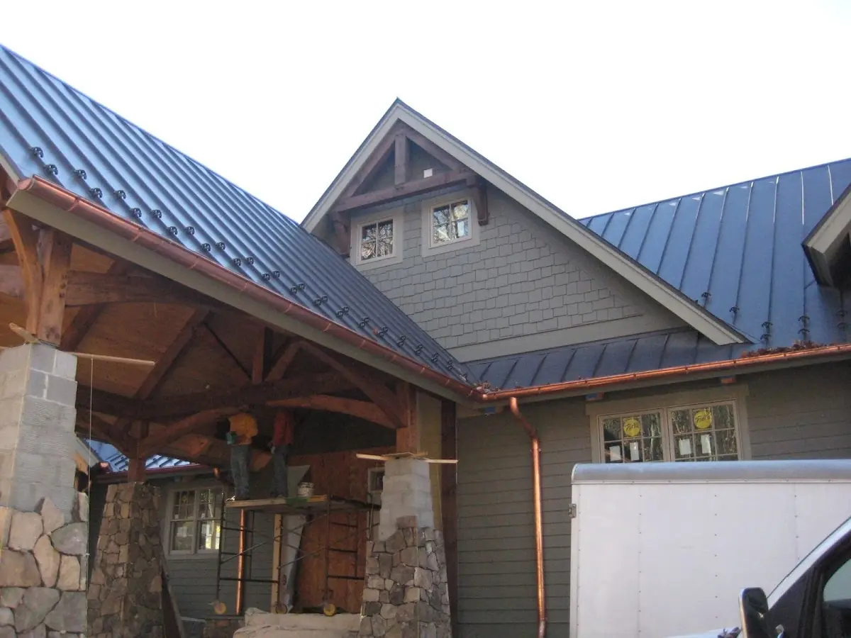 Craftsman Roofing team delivering quality roofing work in Hewlett